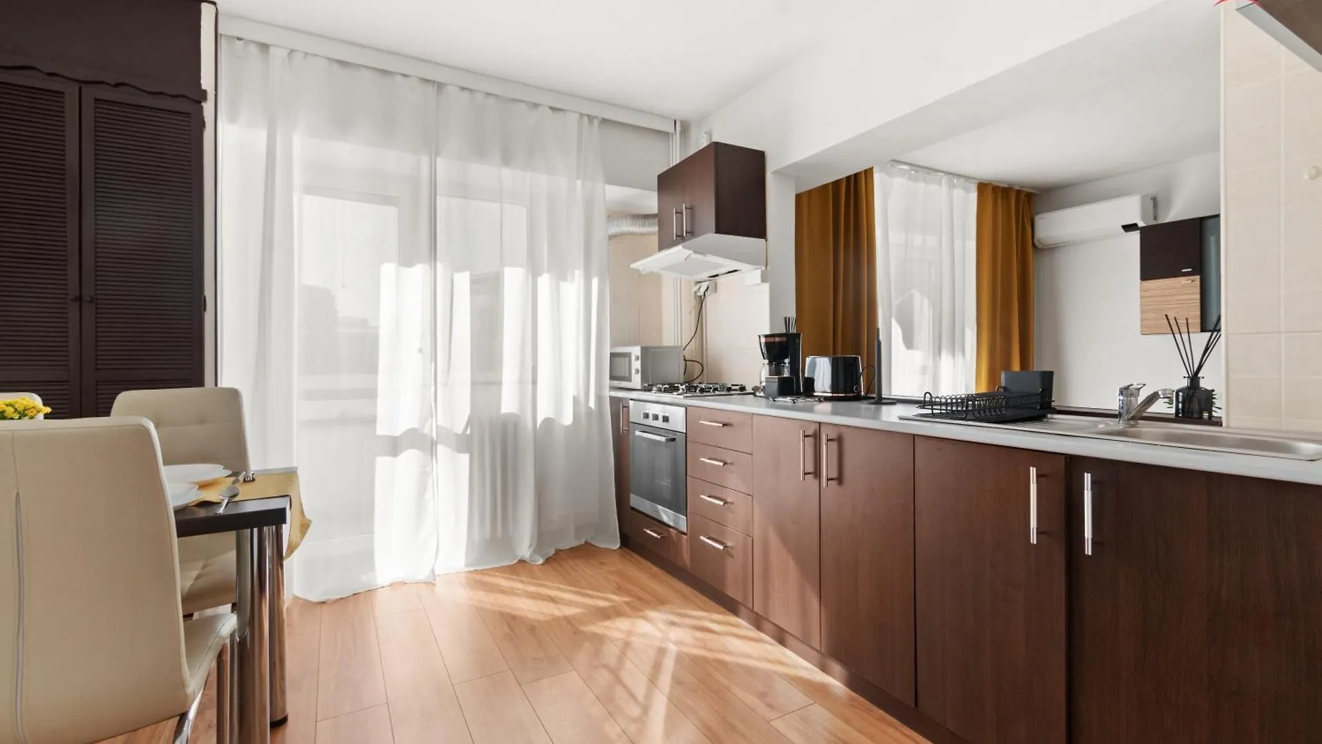 Charm Apartment - Old Town Bucharest
